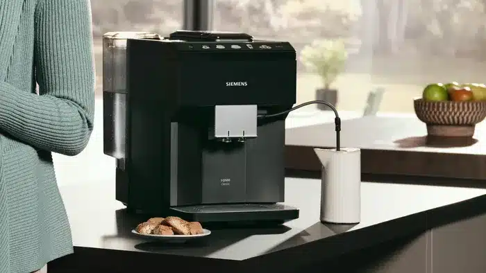 מכונת קפה אוטומטית EQ500 classic שחור פסנתר, שחור, מיכל מים נשלף SIEMENS סימנס דגם - TP513R09