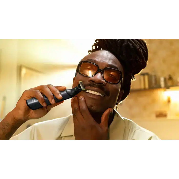 3bb4bee2341c41ff9f53b13300a557c1 מכונת גילוח פנים + גוף OneBlade Pro 360 פיליפס PHILIPS דגם - QP6652/61