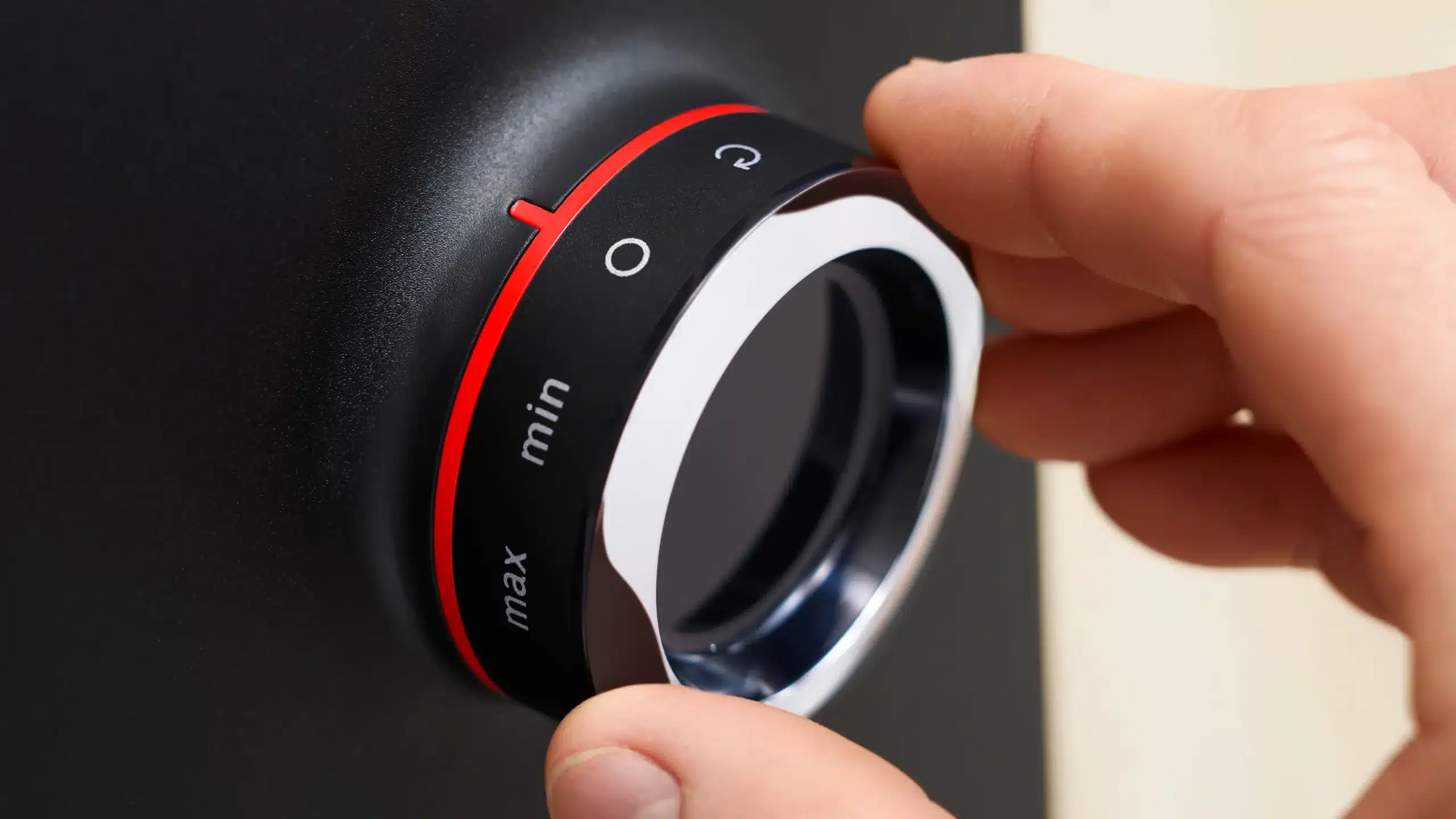 מטחנת בשר סדרה 4 MultiPower 1900W בוש Bosch דגם - MFWS430B