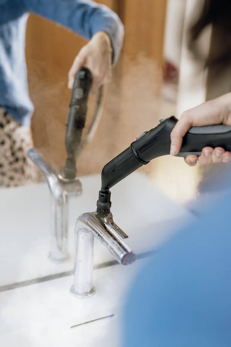 13 קיטורית ניקוי באדים KARCHER קרשר דגם SC5 IRON FIX - אחריות לשנה ע׳׳י דן שלדן היבואן הרשמי